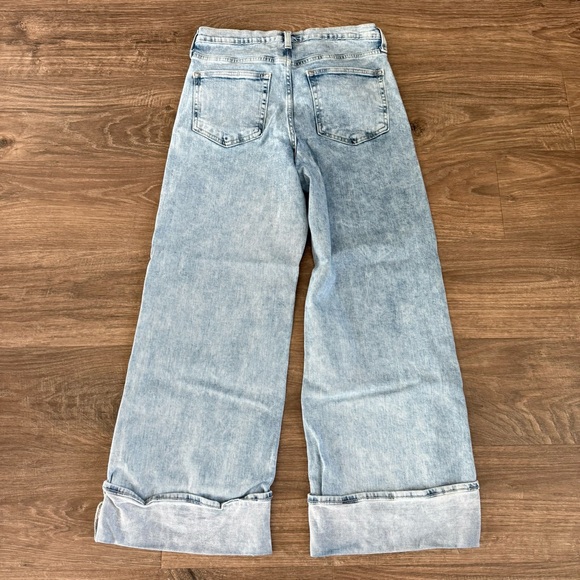 GAP High Rise Stride Cuffed Wide-Leg Jeans - 32 Regular - Picture 9 of 14